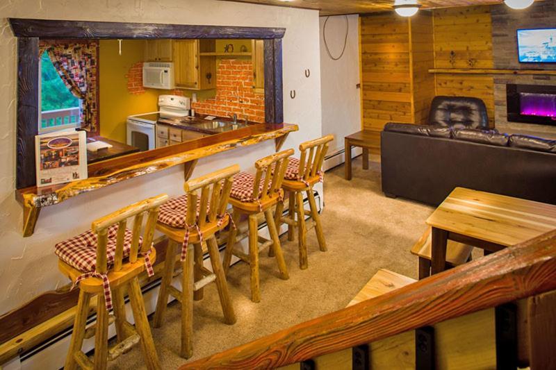 Curriers Lakeview Lodge Rice Lake Exteriör bild