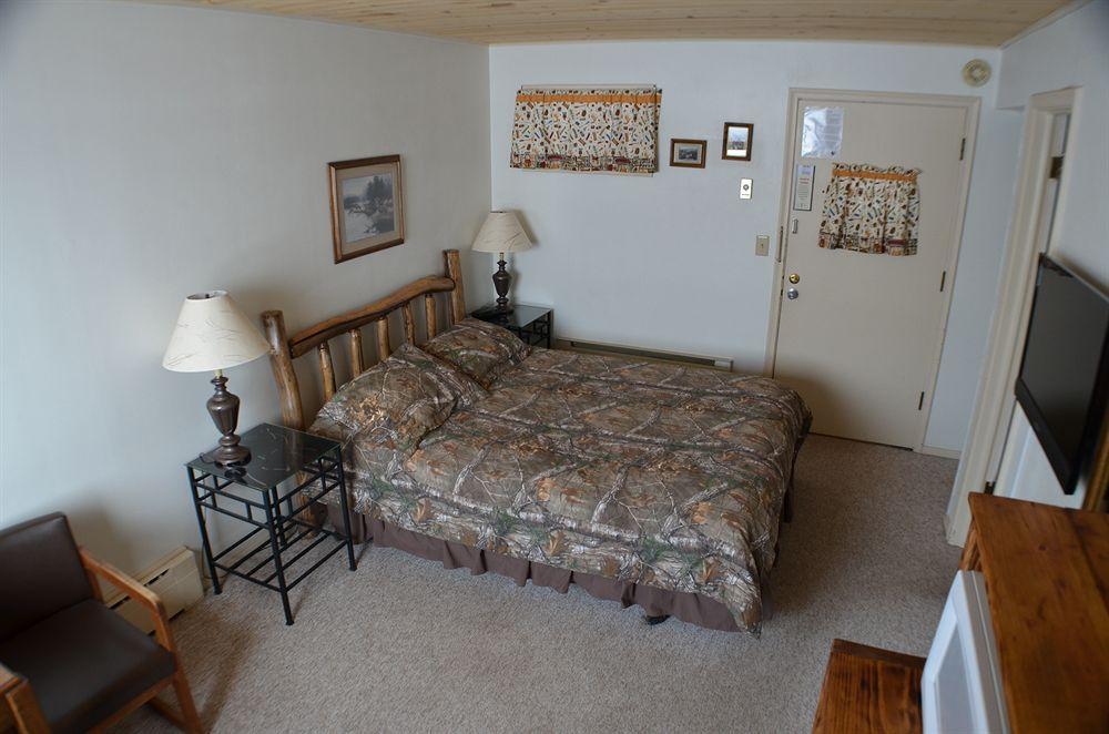 Curriers Lakeview Lodge Rice Lake Exteriör bild