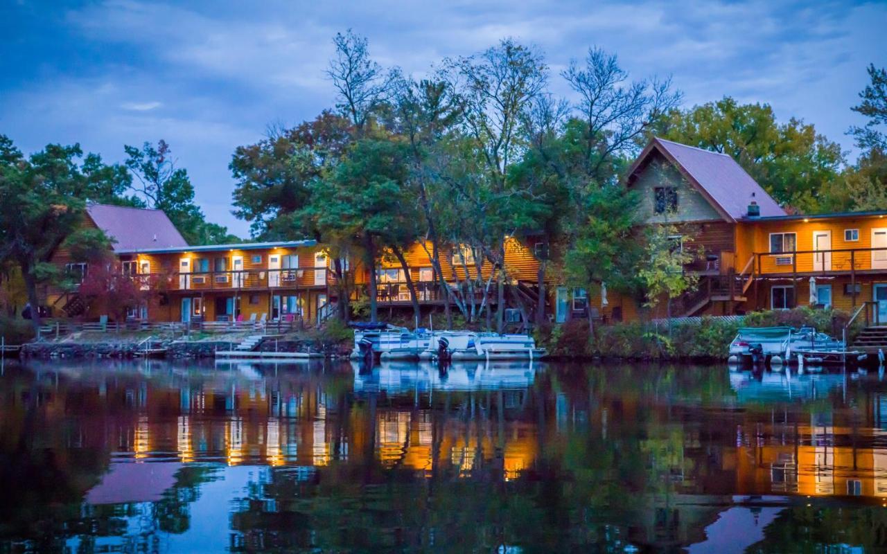 Curriers Lakeview Lodge Rice Lake Exteriör bild